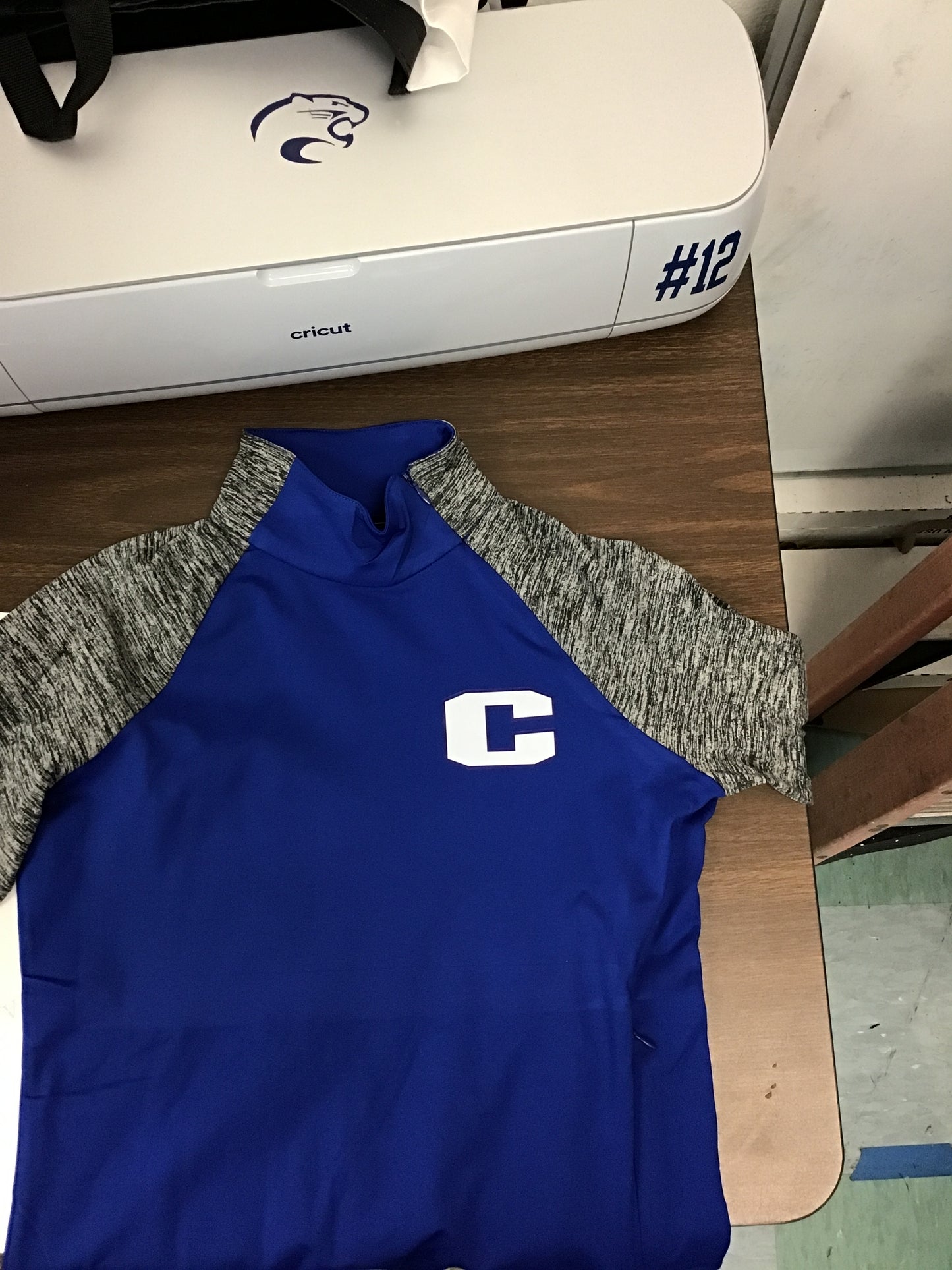Ladies 1/4 zip side neck